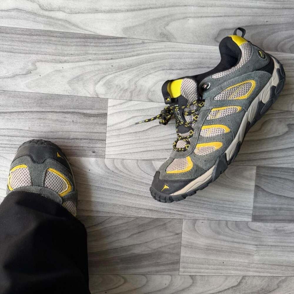 Pacific Mountain PM0763-063 Vintage Y2K Hiking Shoes Grey Yellow